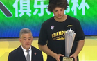 洛夫顿当选CBA杯FMVP：23+8狂造20罚 上海男篮官方祝贺